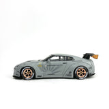 1/64 wheels with easy installation, Mini GT LB Works Nissan GT-R on SS design in diamond cut rose gold, with Toyo race tires.